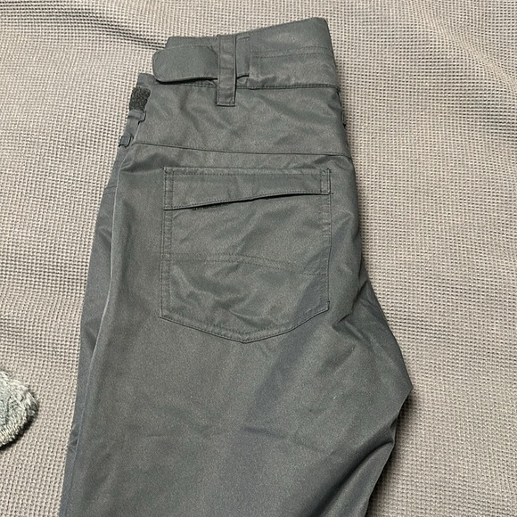 Roxy Women's Backyard Ski Pants - Picture 2 of 10